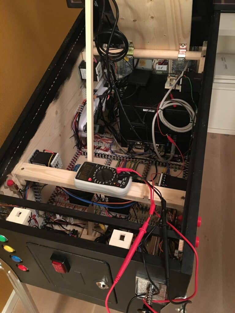 Virtual Pinball open with set up Playfield monitor.