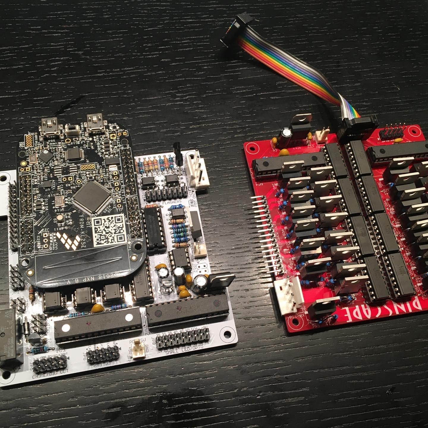 Pinscape Extensionboards mit aufgestecktem KL25Z